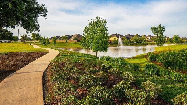 Building Photo - 6802 Mirabeau Ln
