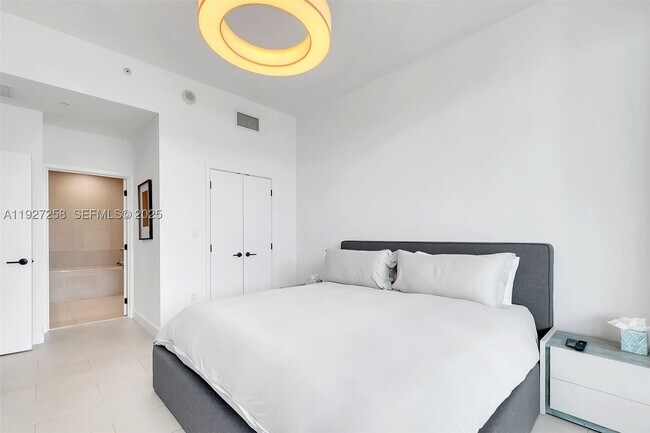 Building Photo - 6799 Collins Ave