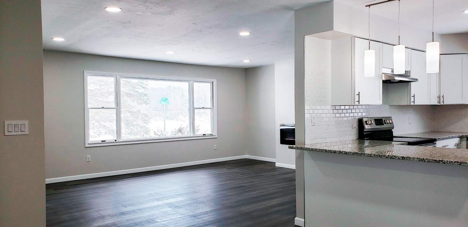 Building Photo - 351 W Center St