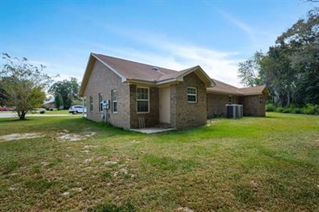 Building Photo - 38 Webb Ct NE
