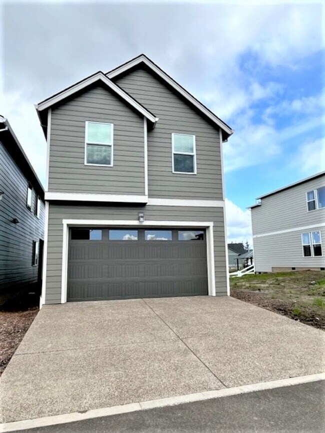 Building Photo - 3 Bedroom / 2.5 Bath Home McMinnville