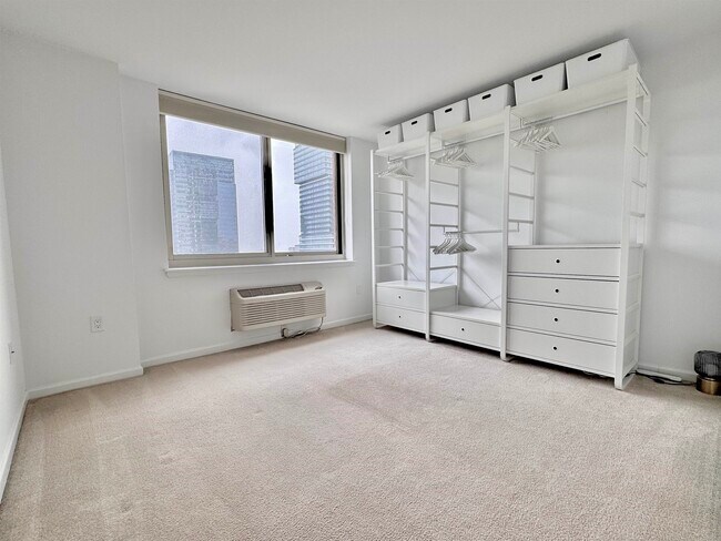 Building Photo - 20 2nd street WASHINGTON St