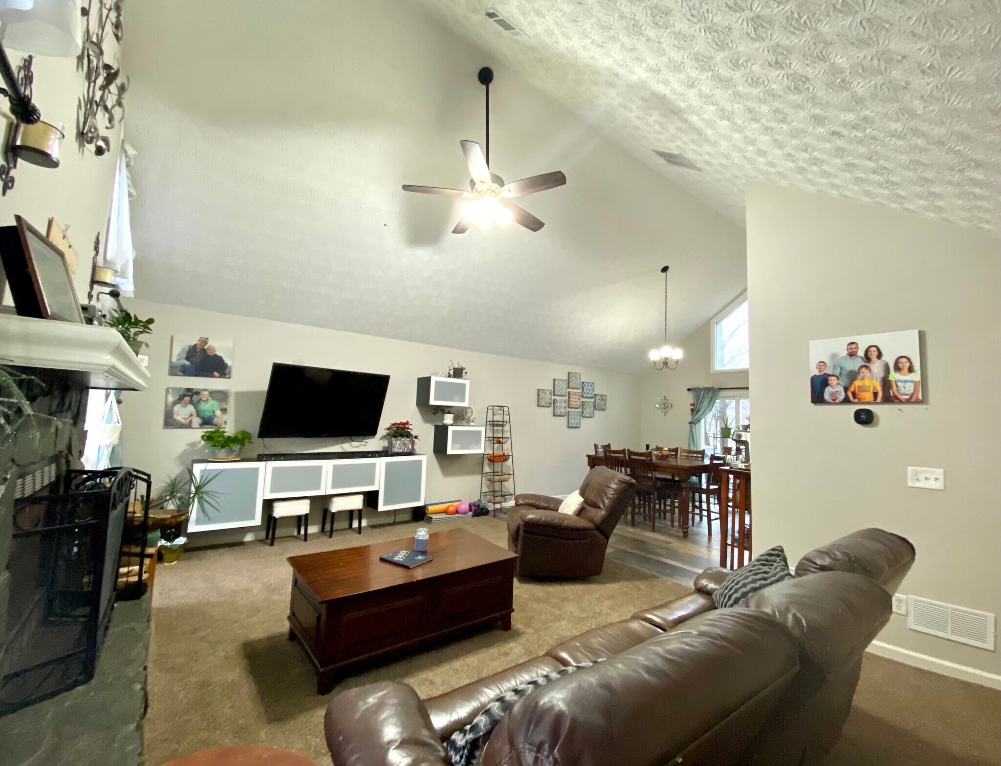 Building Photo - 1095 Mountain Springs Dr NW