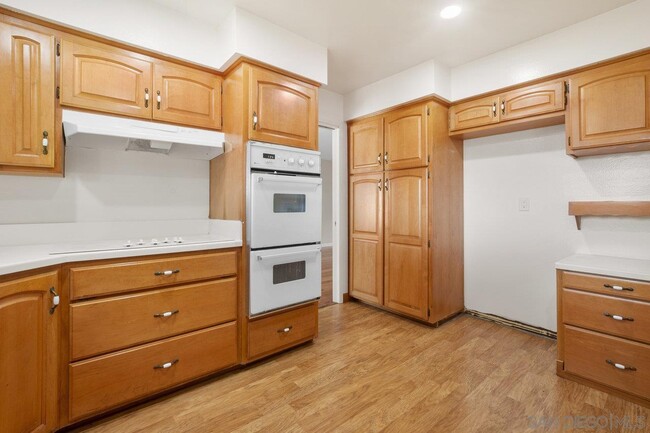 Building Photo - 3752 Alta Loma Dr