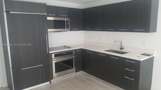 Building Photo - 45 SW 9th St