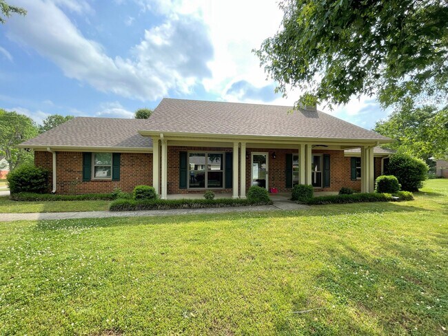 Building Photo - 124 Wickstone Rd