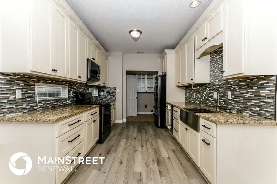 Building Photo - 540 Mountain Pine Dr