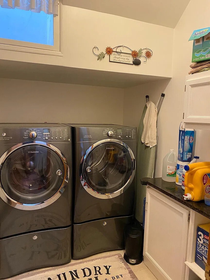 Laundry Rom - 21 Mt Vernon St