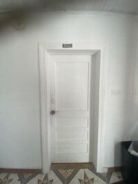 Building Photo - 1045 E Lake Parker Dr