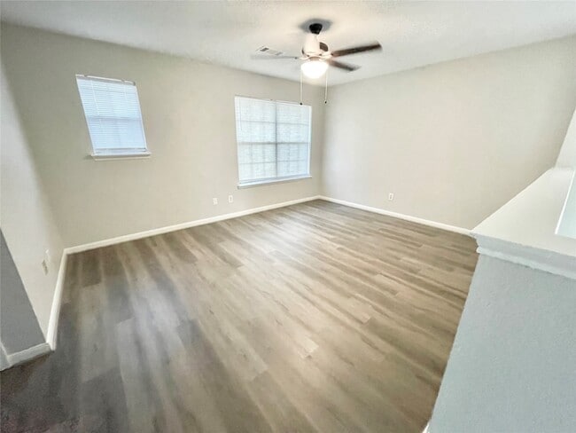 Building Photo - 15406 Bay Lodge Ln