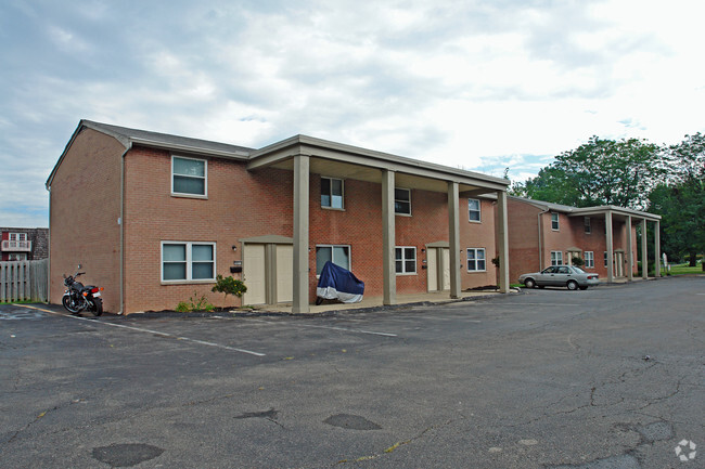 Primary Photo - Shock Townhouses