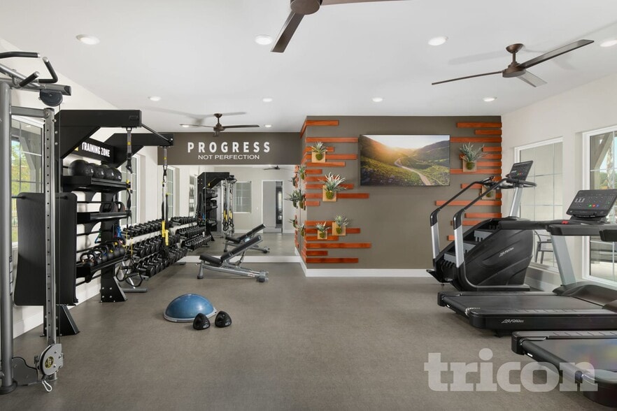 Building Photo - 31540 Willowood Way