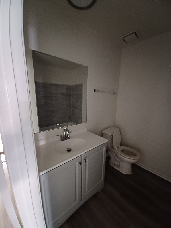 Building Photo - 4108 W Ave L