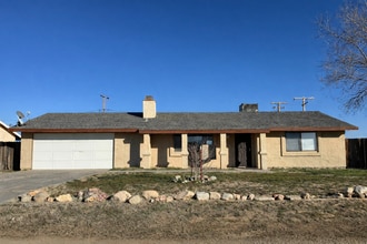 Building Photo - 19660 Neuralia Rd