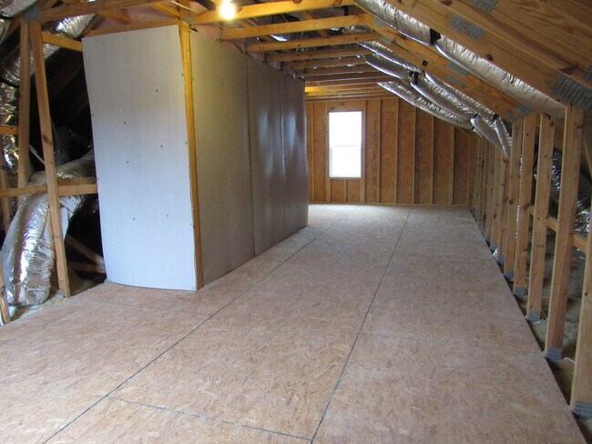 Building Photo - 350 Kerr Lake Rd