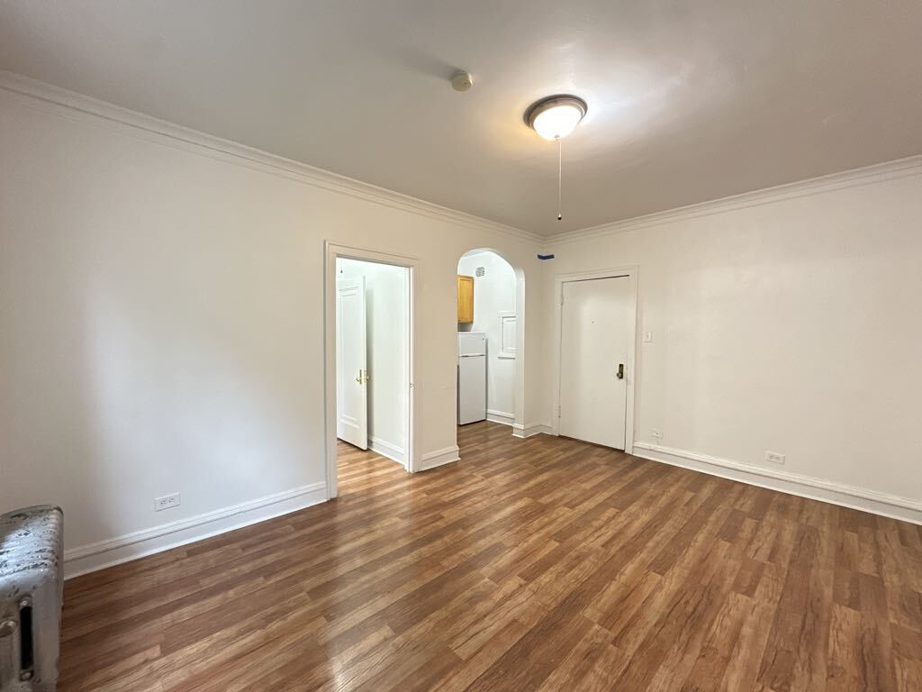 Building Photo - 2536 N Sawyer Ave