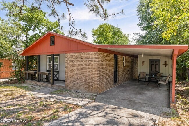 Building Photo - 2426 N Carolina Ave