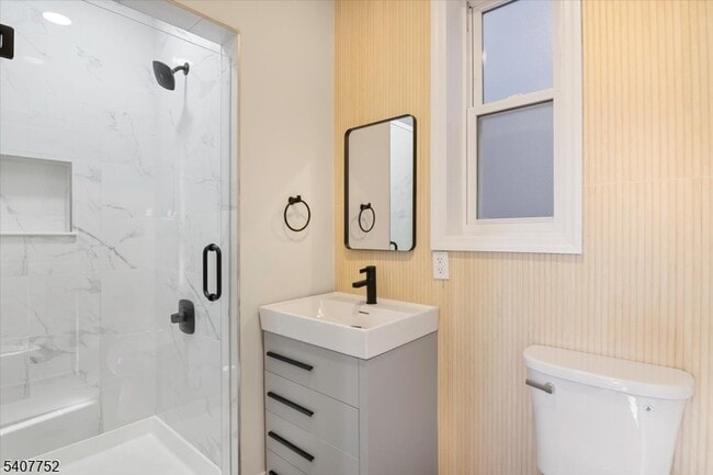 Building Photo - 579 S 12th St