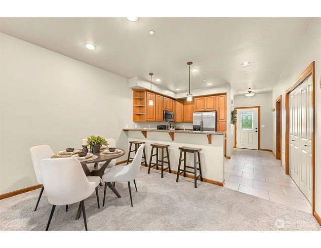 Building Photo - Beach Condo In Birch Bay - 2 Bed/2 Bath - ...