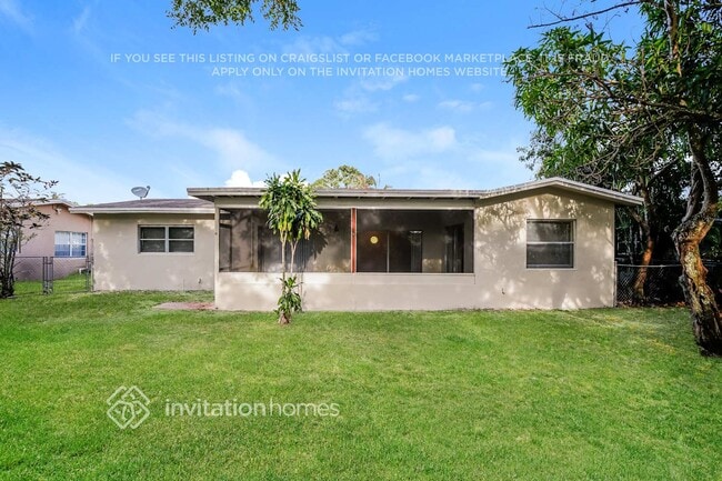 Building Photo - 781 SW 66th Ave