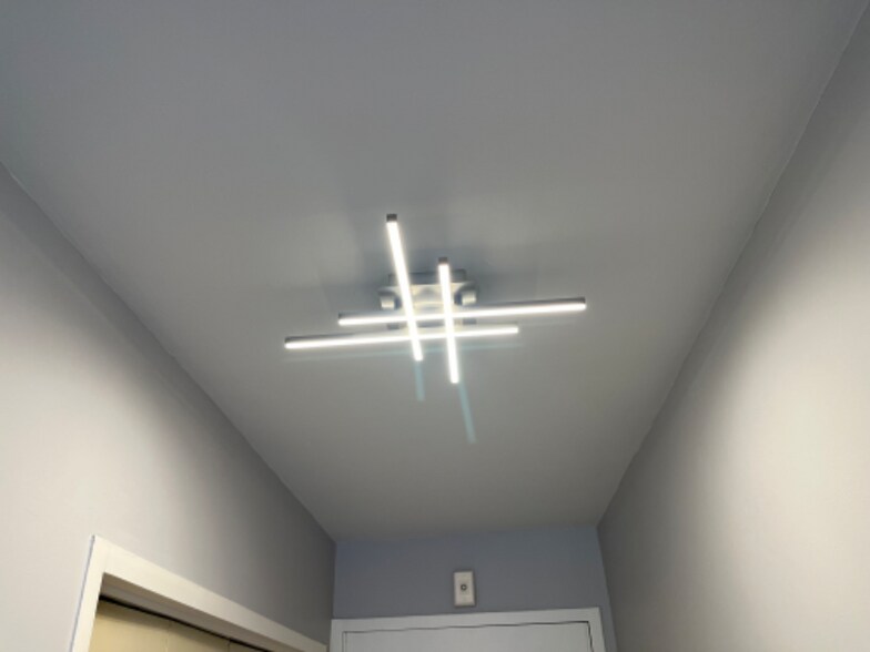 Building Photo - 10500 Rockville Pike