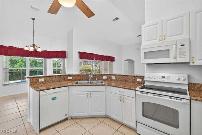 Building Photo - 2007 SW 43rd Terrace