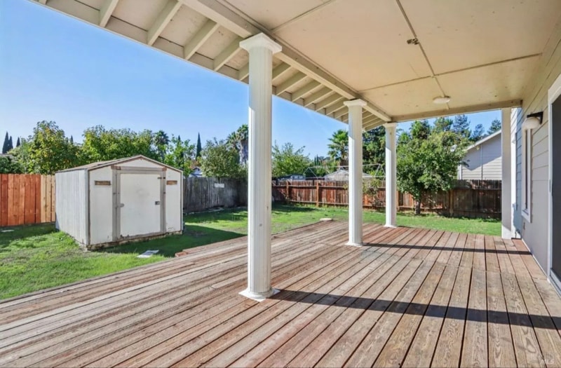 Building Photo - 507 Kings Way