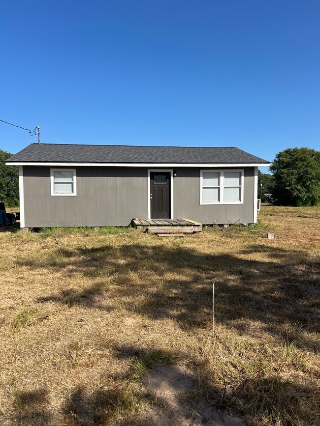 Primary Photo - 24001 Frontier Ln
