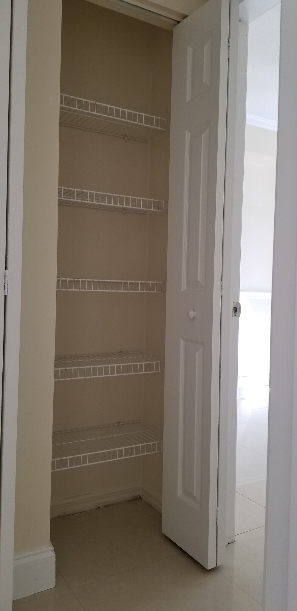 Linen Closet - 11050 Southwest 196th Street