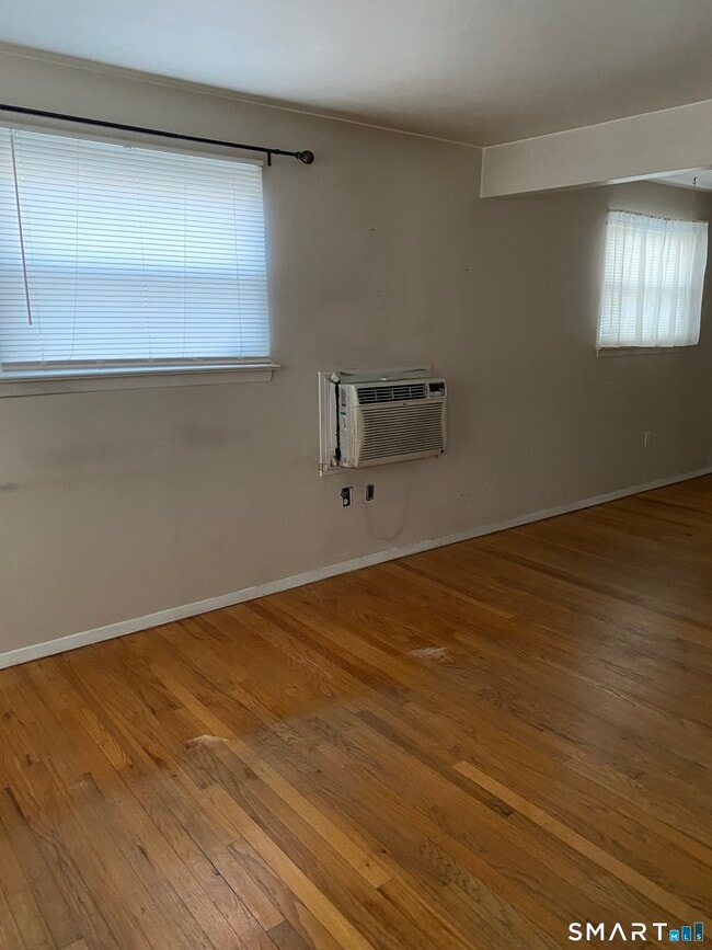 Building Photo - 27 Jerry Rd