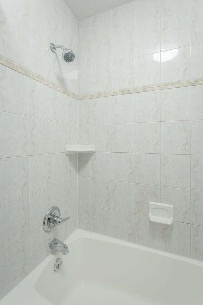 Building Photo - 741 S Germantown Cir