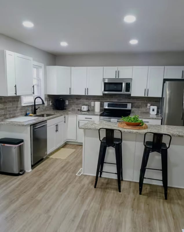 Building Photo - 2429 Remount Rd