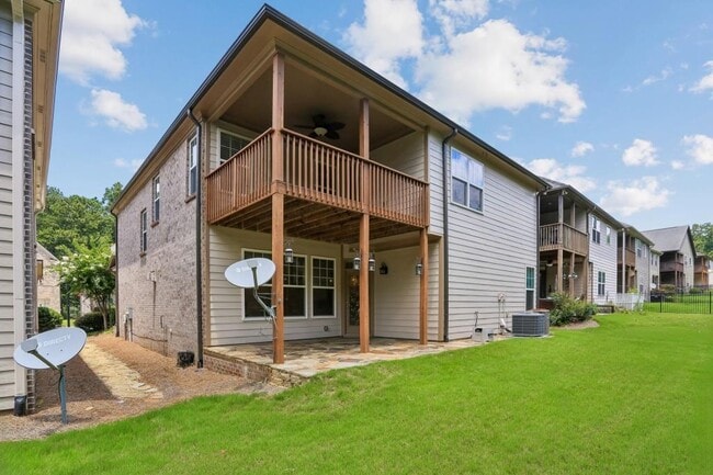 Building Photo - 1641 Danbury Parc Pl