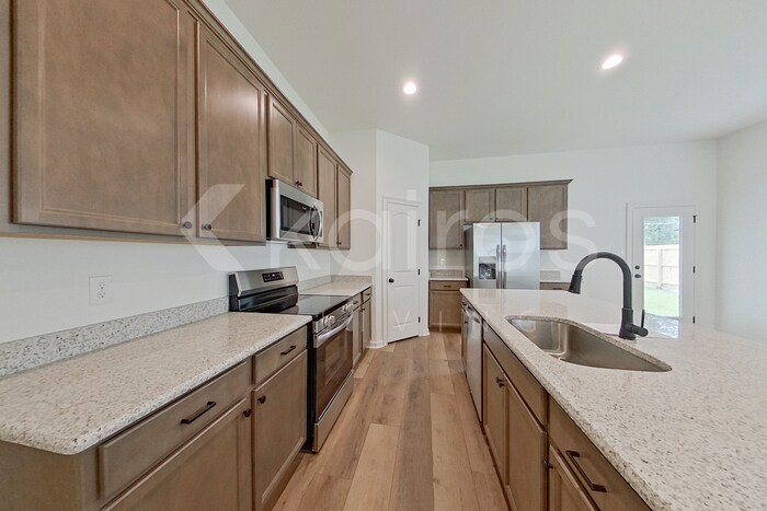 Building Photo - 102 Acoustic Ln