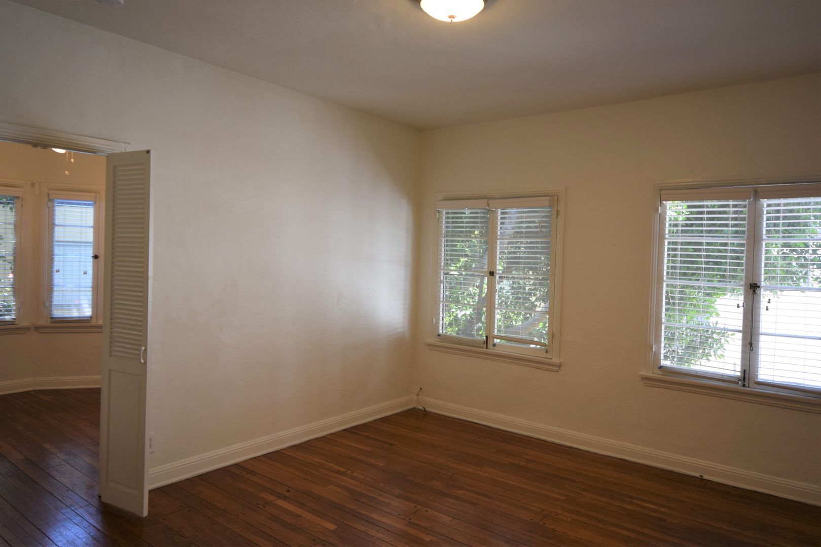 Building Photo - 2062 Argyle Ave