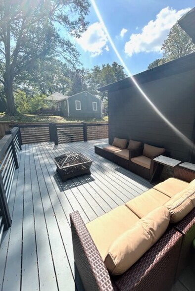 Building Photo - 851 N Grand Ave NW