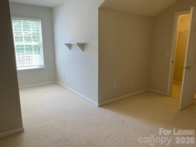 Building Photo - 9731 Elizabeth Townes Ln