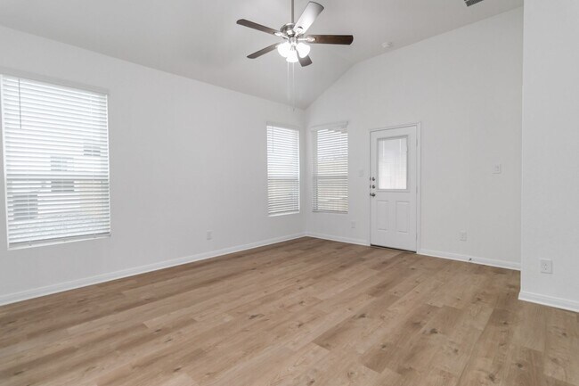 Building Photo - 6 Weeks Free Move-In Special! Brand New 3 Bed / 2 Bath Home – Modern Kitchen + Private Yard