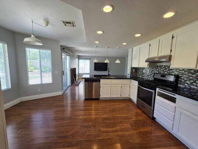Building Photo - 2765 W Pondera St