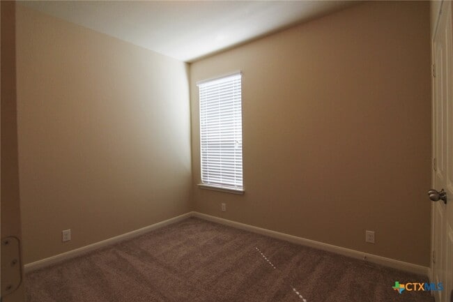 Building Photo - 1330 Ace Ranch St