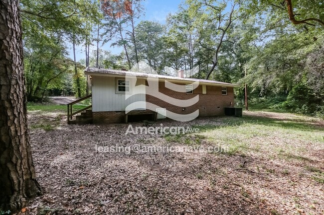 Building Photo - 2305 Standing Springs Rd