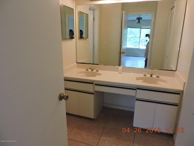 Building Photo - 1337 Helvenston St NW