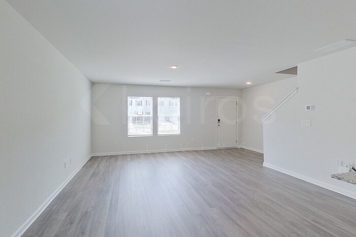 Building Photo - 331 Ironwood Ct