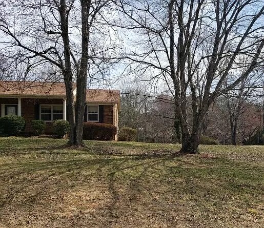 Building Photo - 280 Yeatts Rd