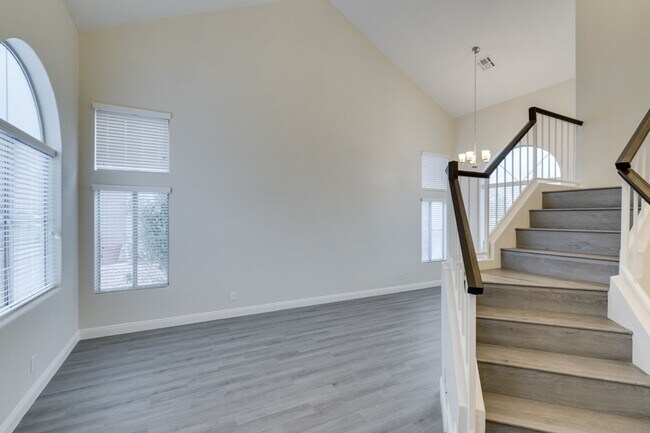 Building Photo - 1738 Toltec Cir