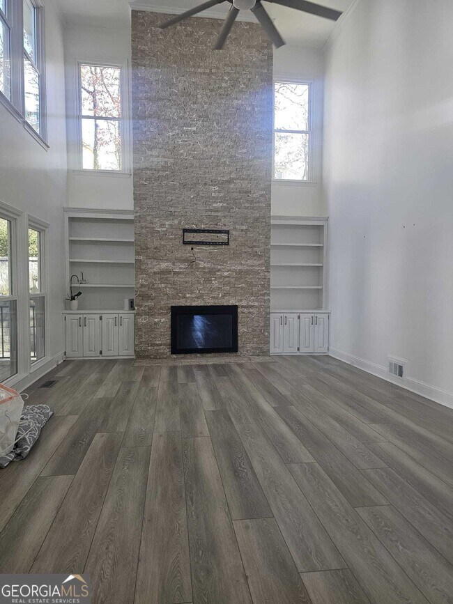 Building Photo - 526 Coopers Pond Dr