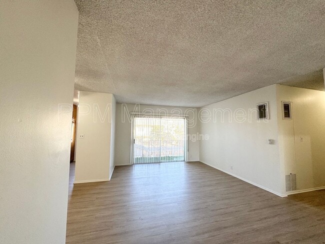 Building Photo - 4350 Troost Ave