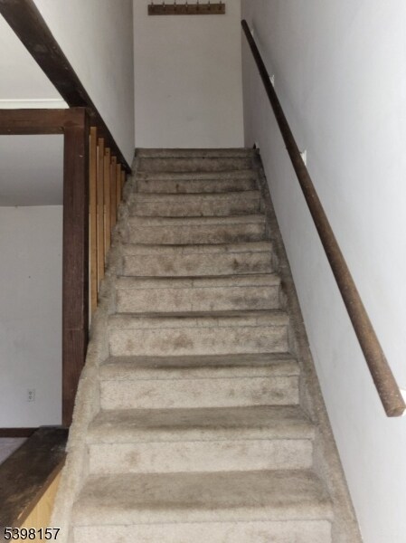 Building Photo - 715 E Central Ave