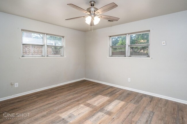 Building Photo - 3749 N 10th St