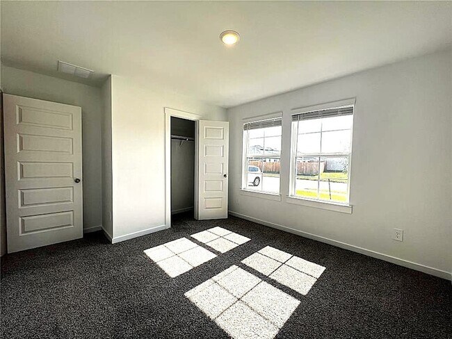 Building Photo - 4307 Whitefish Ln